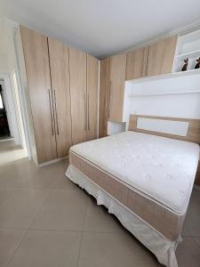 Excelente AP no Coração da Meia Praia