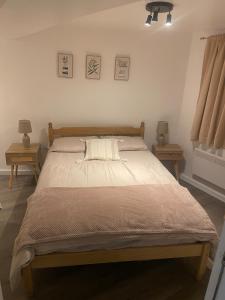 2 bedrooms apartment next to Arndale Shopping