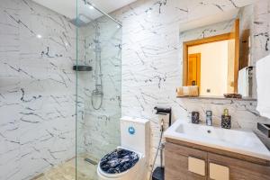 Atlas Light Heart of Gueliz & Parking