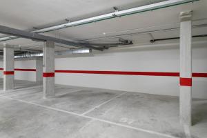 Private Jacuzzi, 3 Pools, Grill, Parking, AC