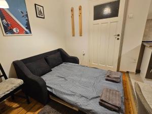Super Central 2BR FREE Parking