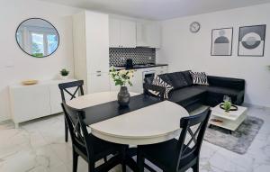 Casa Rossini - Moderno appartamento a due passi dal mare