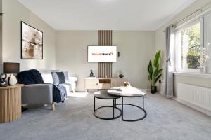 Vacant Nests Dunfermline Wifi Priv-parking