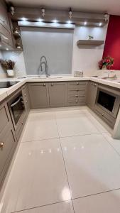 Casa 51 Piscina 3 suites prox Beto Carrero