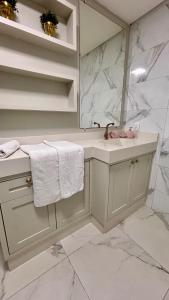 Casa 51 Piscina 3 suites prox Beto Carrero