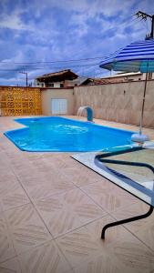 Casa 51 Piscina 3 suites prox Beto Carrero