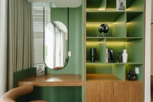 TRON Villa - Regal Victoria Luxury BT9-09