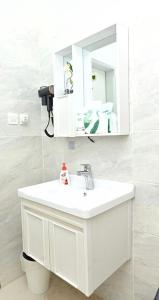 قرطبه مودرن - قريبة من المطار