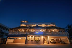 FabHotel A&M - Nr LV Prasad Institute, Banjara Hills