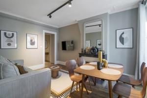 Charmant et Moderne - Invalides