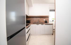 Lovely Apartment In Vrsi With Sauna 