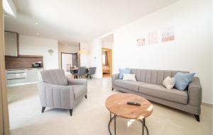 Awesome Apartment In Vrsi With Sauna