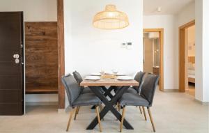 Awesome Apartment In Vrsi With Sauna 