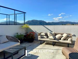 GO 22 - Studio com vista para a serra com piscina, prox PUC