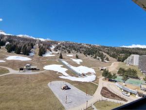 Studio cosy 4 pers avec terrasse, proche pistes et commerces - FR-1-525-261