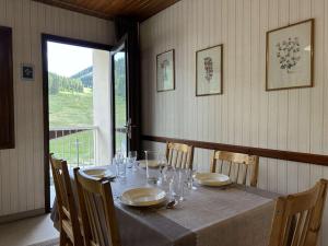 Studio confortable pour 4 à Montgenèvre avec casier à skis, proche commodités. - FR-1-330D-96