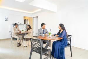 FabHotel Saffron Inn I - Nr Darshan Museum