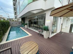 Cód 68 - Apartamento á 200m do mar