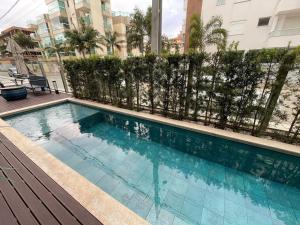 Cód 68 - Apartamento á 200m do mar