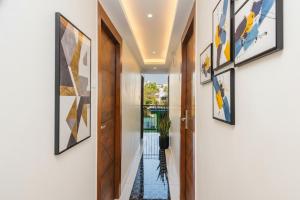 FabHotel Airport Palace - Nr Mumbai International Airport