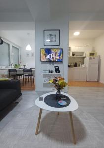Urban Hub Apartment