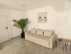 HOTEL APARTS by RALEX