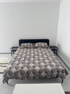 Elena Airport Apartments