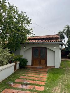 Casa única con vista al lago