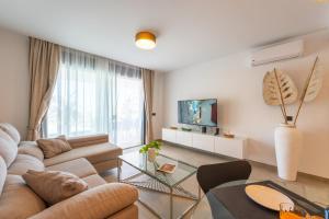 New Atlantic Homes Heated pool - Costa Adeje