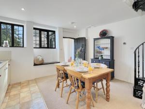 Chapel Cottage Ellicombe