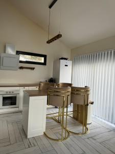 Cozy Loft with Sauna and Hot Tub