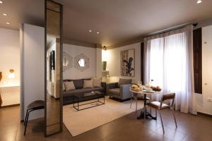 Central Designer Penthouse with Private Terrace