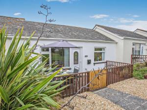 2 Bed in Mullion Cove 36430