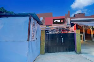 SPOT ON by OYO Royal Hotel