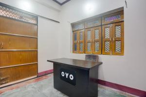 SPOT ON by OYO Royal Hotel