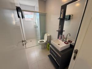 cód 88- Apartamento aconchegante á 100m do mar