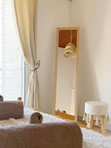 5-Min Walk to Beach - Bright 2-BR Home with Private Garden & Sunset Views