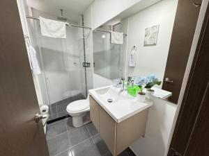 Fundadores Apartment with balcony, pool, gym