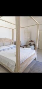 Mavericks swahili house