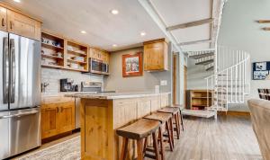 Trails End P5 by Ski Country Resorts