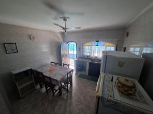 Linda casa com piscina pé na areia