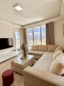 36th floor Sky city app Free parking