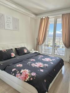 36th floor Sky city app Free parking