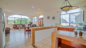 Oasis 17 , Group Getaway