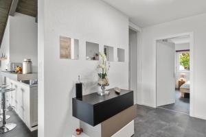 Crans-Montana 6 pers, grand appart rénové avec balcon, vue & parking