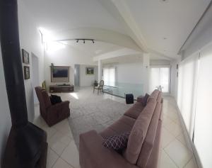 Sobrado pertinho da praia