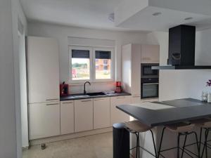 Elegant Villa Ilma with Pool - Villa With Pool