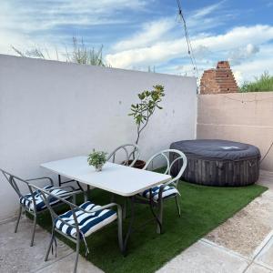 Casa con Jacuzzi cerca de Distrito 1