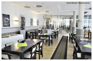 Hotel Monde