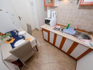 Apartments Scerbe Gordana & Miljenko Rab - Studio Apartment with Terrace 4 